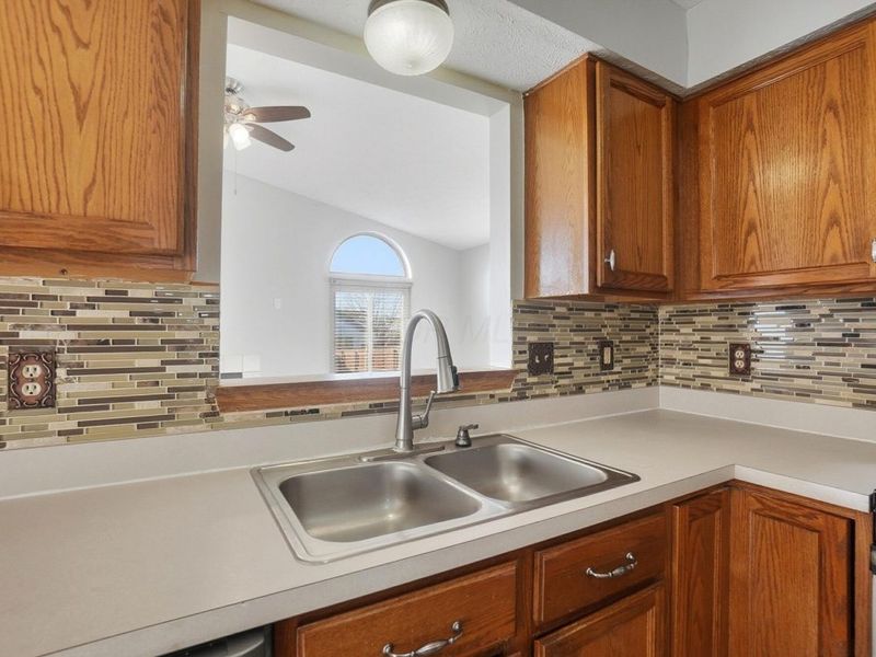 3171 Ambarwent Road, Reynoldsburg, OH 43068 Photo 11