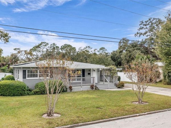 1124 EDGEWATER COURT, ORLANDO, FL 32804