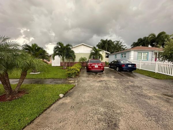 523 Colonial Road, Unit A - B, West Palm Beach, FL 33405