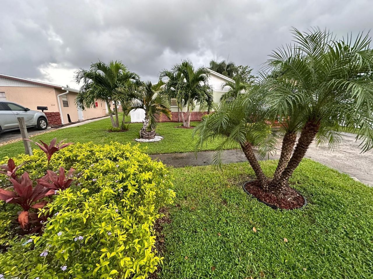 523 Colonial Road, Unit A - B, West Palm Beach, FL 33405 Photo