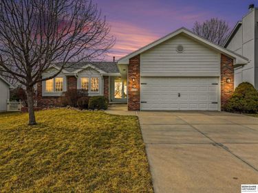 7112 S 162nd Avenue, Omaha, NE 68136