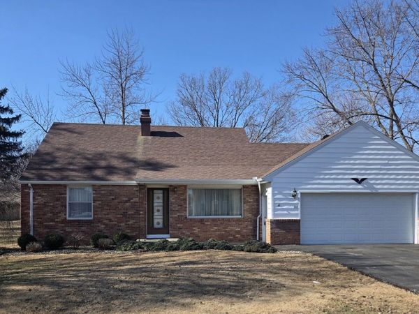 501 S First Street, Fisher, IL 61843