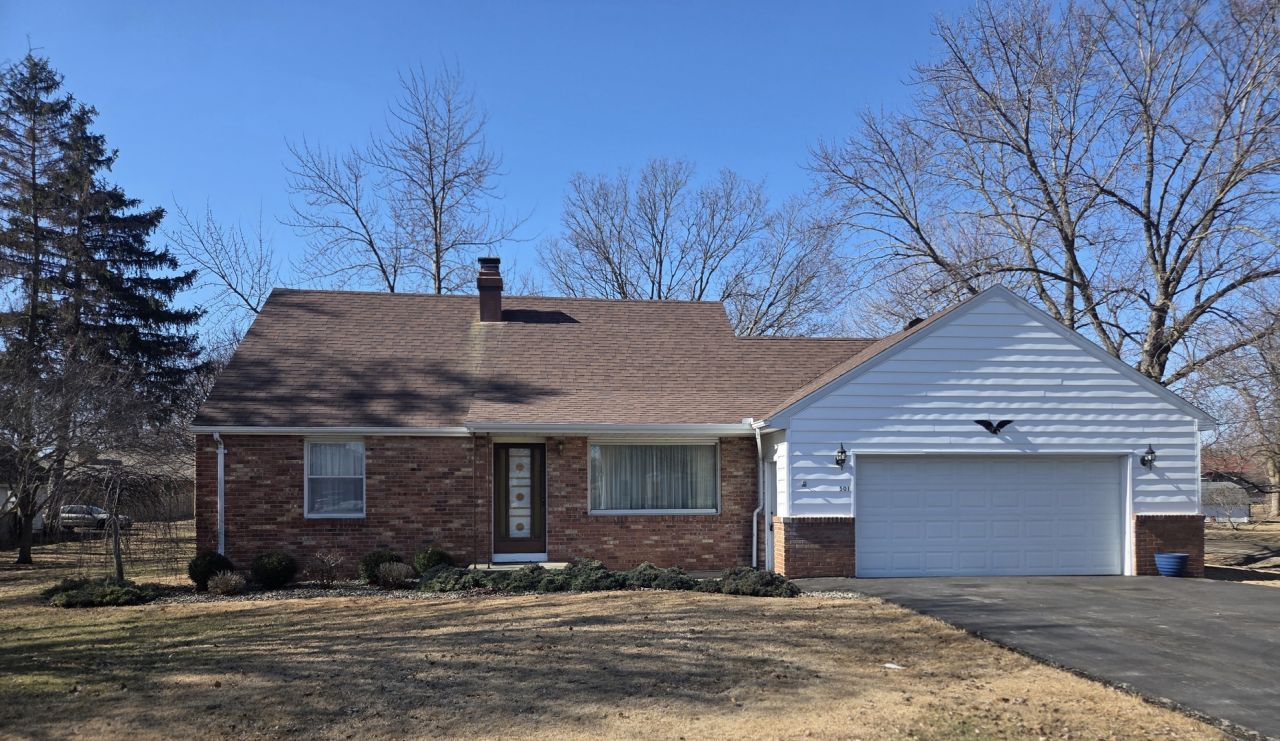 501 S First Street, Fisher, IL 61843