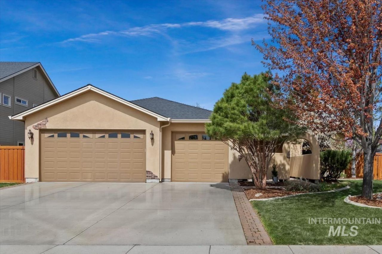 898 E Segundo, Meridian, ID 83646 Main Photo