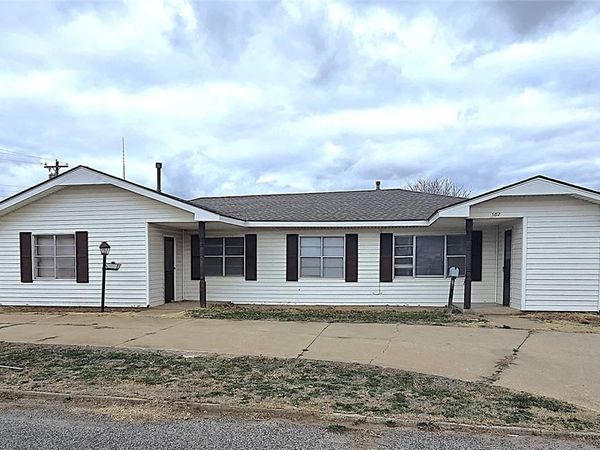 502 W 4th Street, Watonga, OK 73772