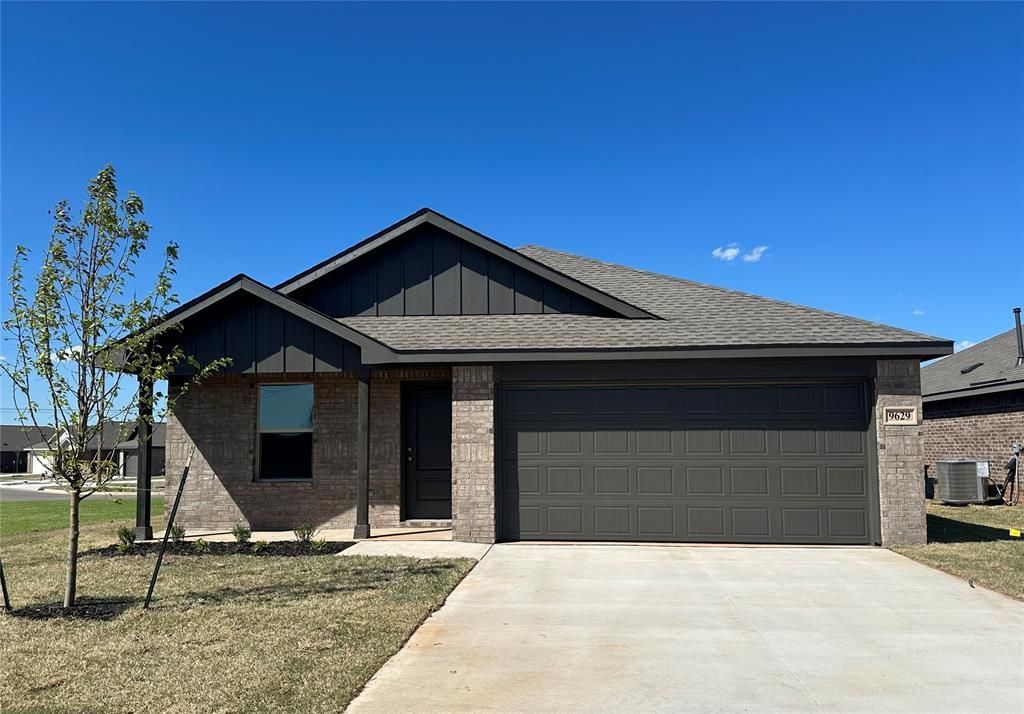 9629 NW 123rd Street, Yukon, OK 73099 Main Photo