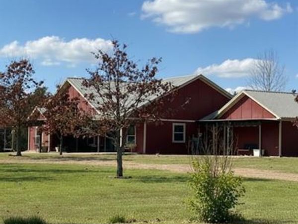 8828 SE HWY-63, Talihina, OK 74571