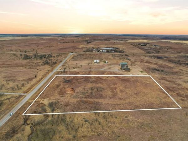 16475 HWY 54 , Snyder, OK 73566