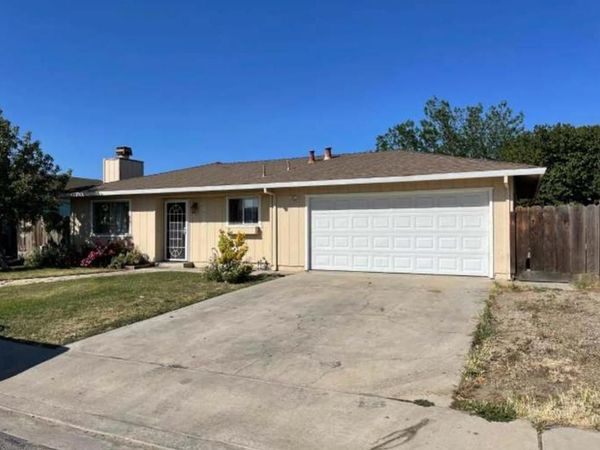 609 N Vanderhurst Avenue, King City, CA 93930