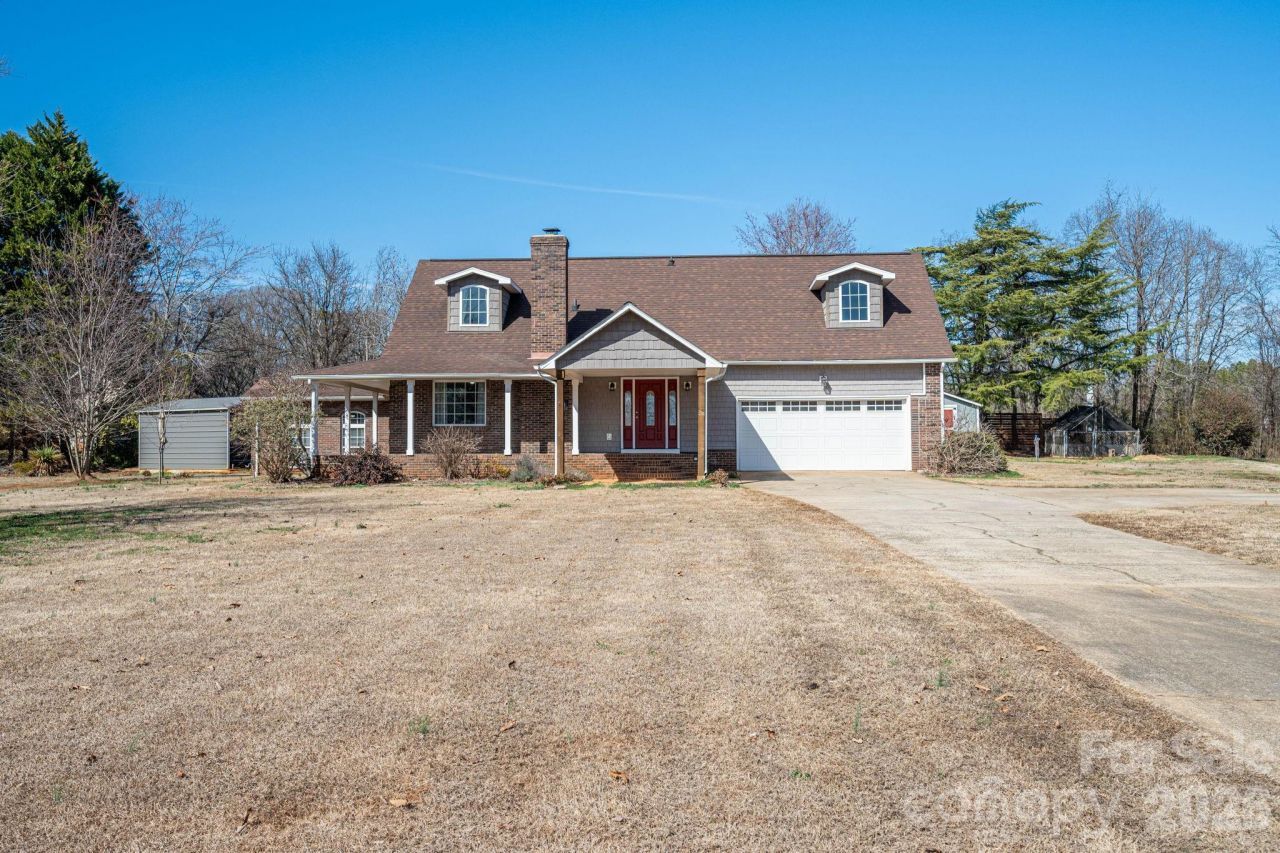 2617 Surrey Drive, Lincolnton, NC 28092 Main Photo