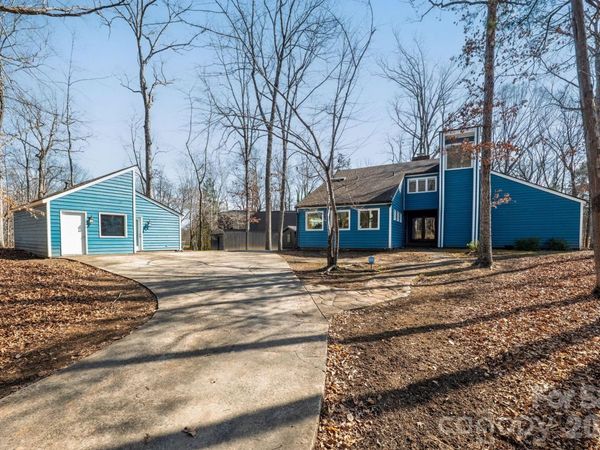 600 Boyce Road, Charlotte, NC 28211