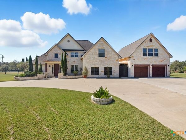 130 Post Oak Circle , Inez, TX 77968