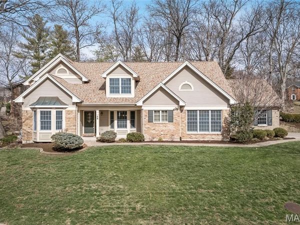 28 Marquette Drive, Lake St Louis, MO 63367