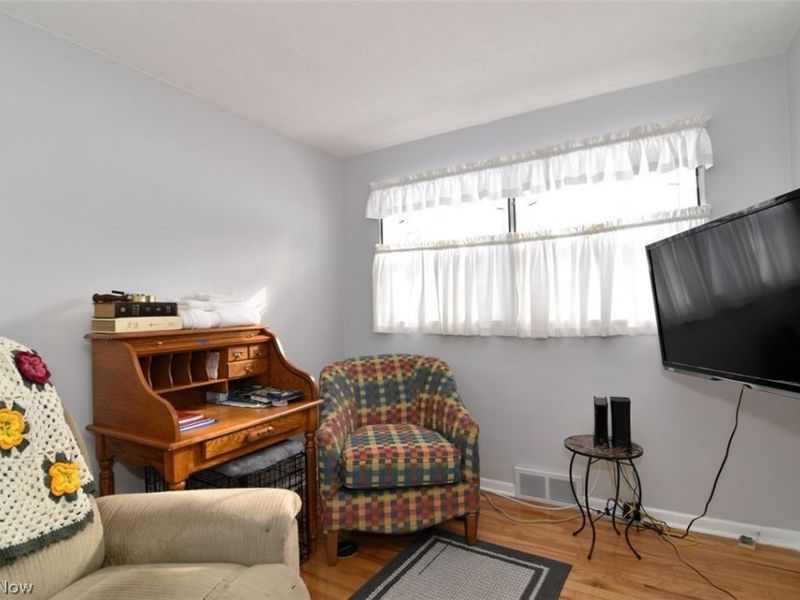 15991 Henley Road, Cleveland, OH 44112 Photo 12