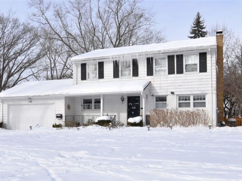 15991 Henley Road, Cleveland, OH 44112 Photo 3