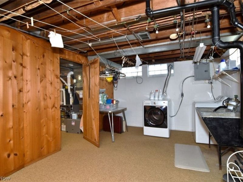 15991 Henley Road, Cleveland, OH 44112 Photo 33