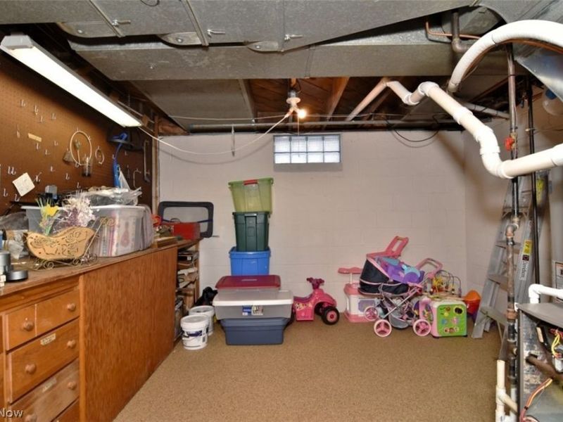 15991 Henley Road, Cleveland, OH 44112 Photo 34