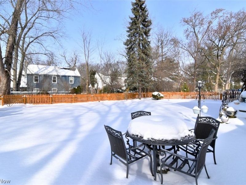 15991 Henley Road, Cleveland, OH 44112 Photo 35