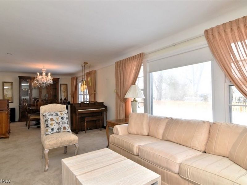 15991 Henley Road, Cleveland, OH 44112 Photo 9