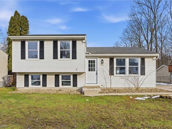 1065 Shadowlawn Drive, Ravenna, OH 44266