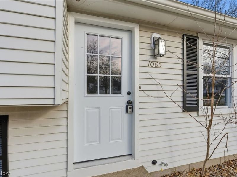 1065 Shadowlawn Drive, Ravenna, OH 44266 Photo 5