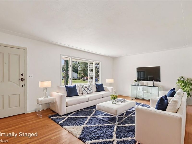 653 Brennan Drive, Amherst, OH 44001 Photo 2