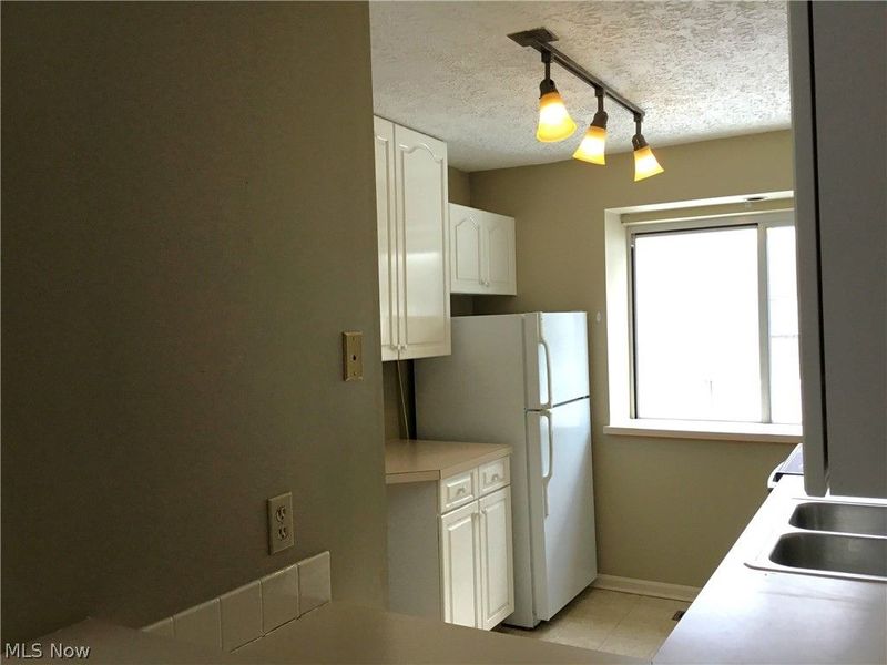 339 Village Pointe Drive, Unit B, Akron, OH 44313 Photo 14