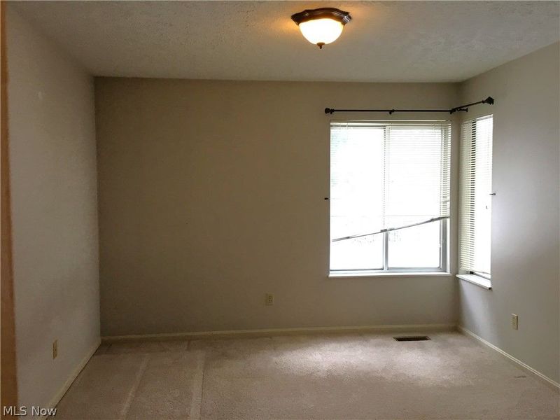 339 Village Pointe Drive, Unit B, Akron, OH 44313 Photo 17