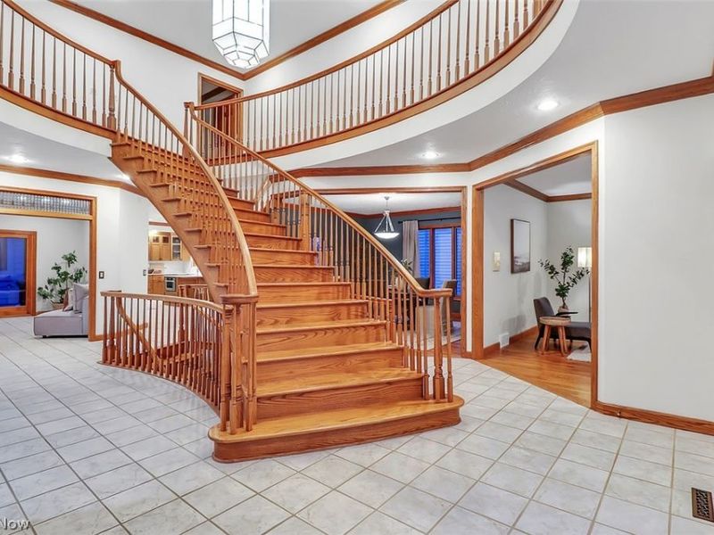 1564 Queens Court, Westlake, OH 44145 Photo 3