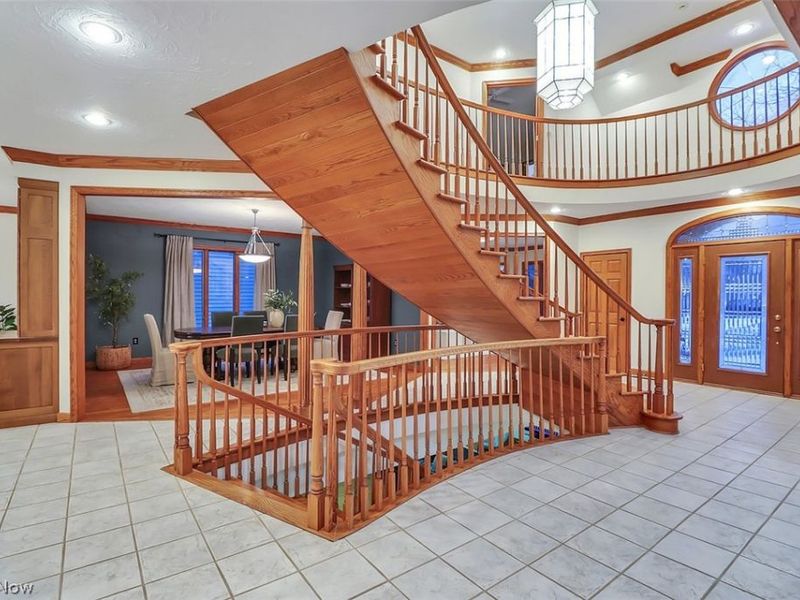 1564 Queens Court, Westlake, OH 44145 Photo 4