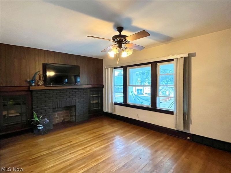 1301 Spring Road, Cleveland, OH 44109 Photo 6