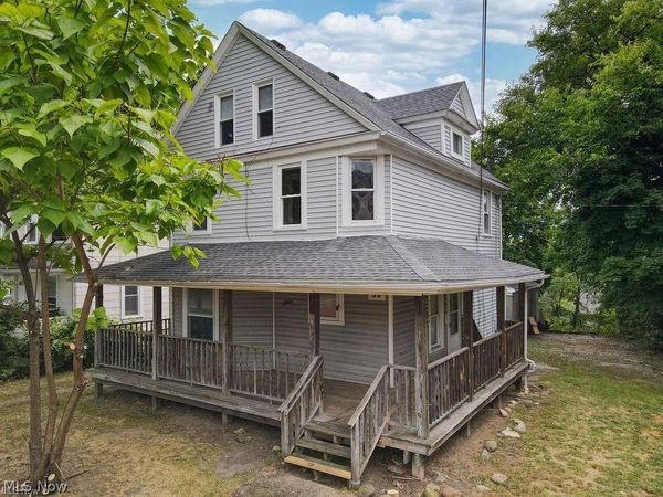 39 N Balch Street, Akron, OH 44303