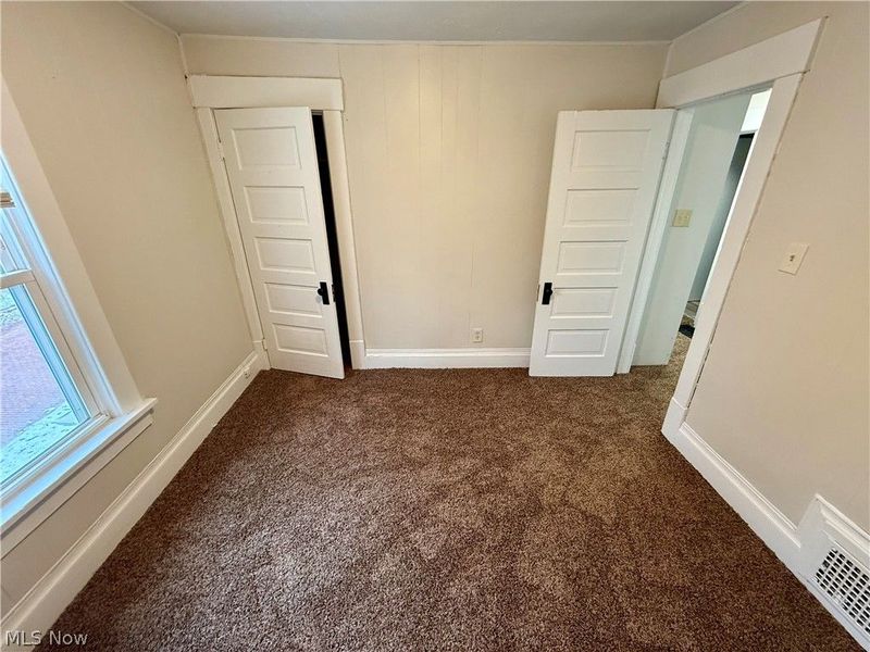 39 N Balch Street, Akron, OH 44303 Photo 17