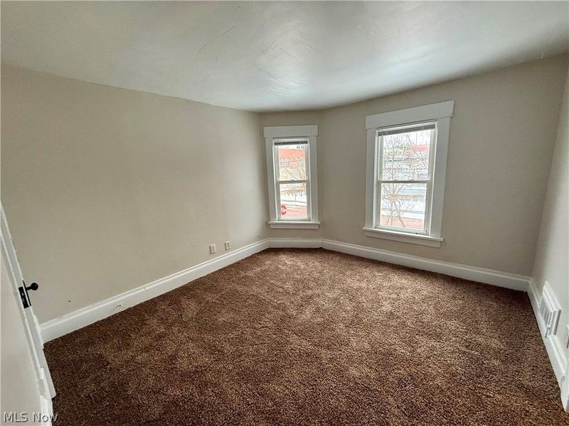 39 N Balch Street, Akron, OH 44303 Photo 6