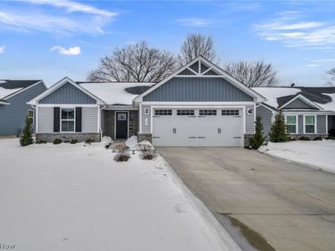 141 W Spring Drive, Elyria, OH 44035