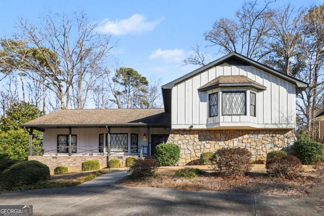 1905 Castleway Lane Ne, Atlanta, GA 30345 Main Photo