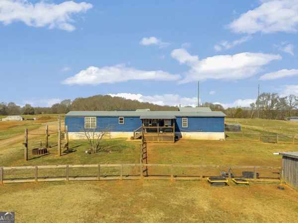 685 James Springs Road, Danielsville, GA 30633