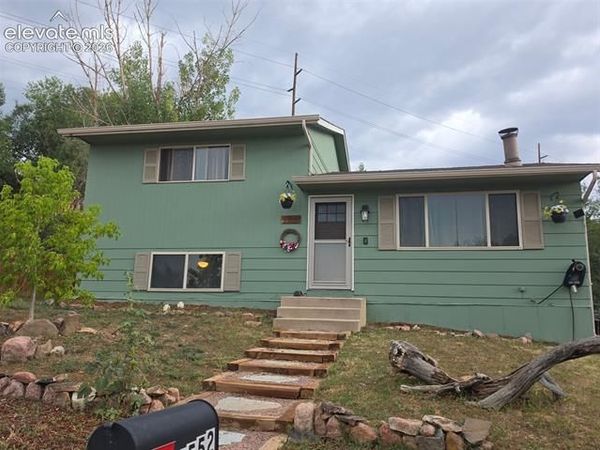 2552 Launcelot Court, Colorado Springs, CO 80904