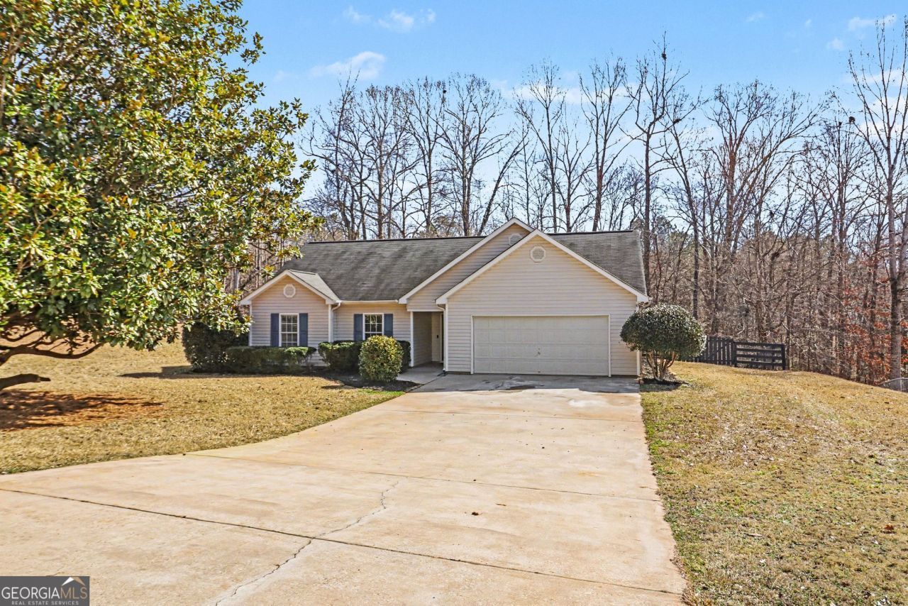 40 Macedonia Woods Court, Newnan, GA 30263 Main Photo