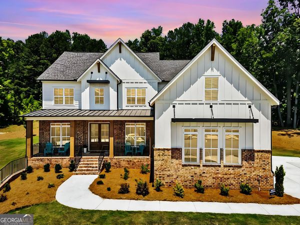 401 Oakleigh Avenue, Woodstock, GA 30188