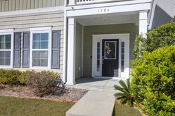 1799 Towne Street photo 4