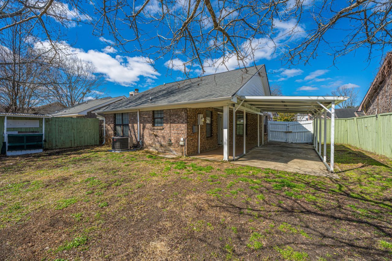 1009 Douglas Wayne Road Photo 18