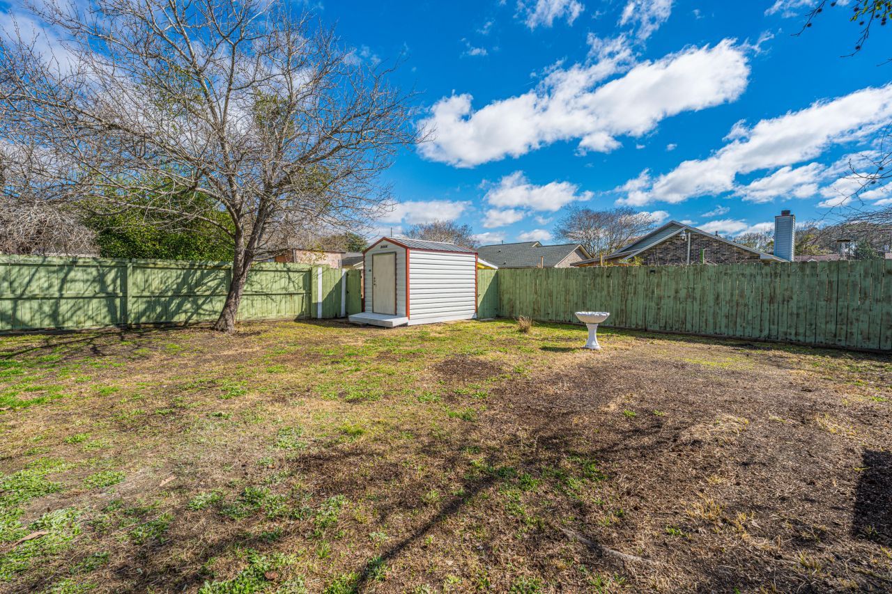 1009 Douglas Wayne Road Photo 20