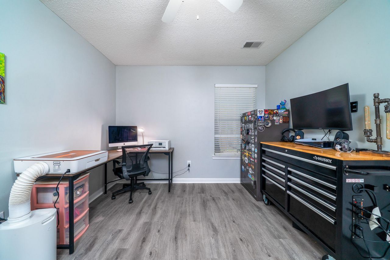 2204 Kings Gate Lane Photo 17