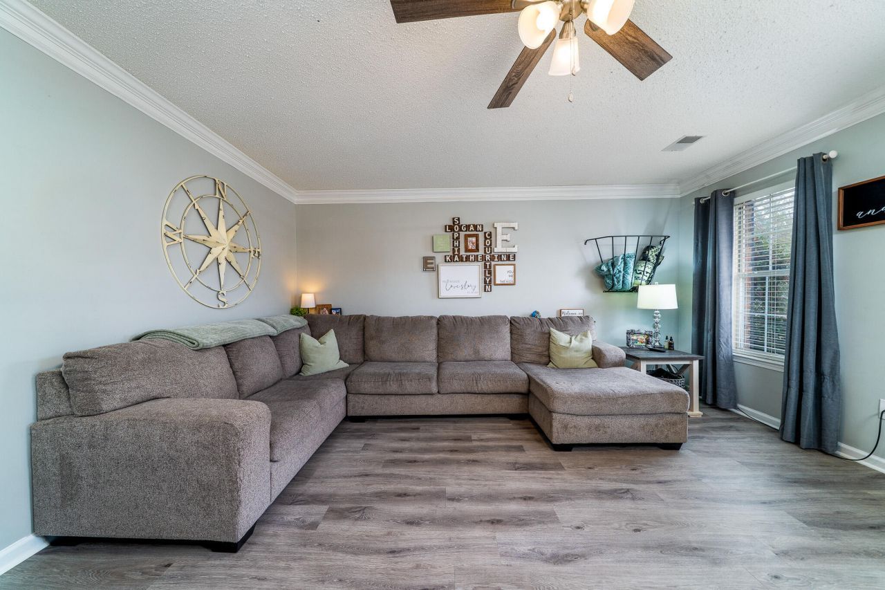 2204 Kings Gate Lane Photo 6