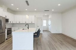 1906 Gumwood Boulevard photo 4