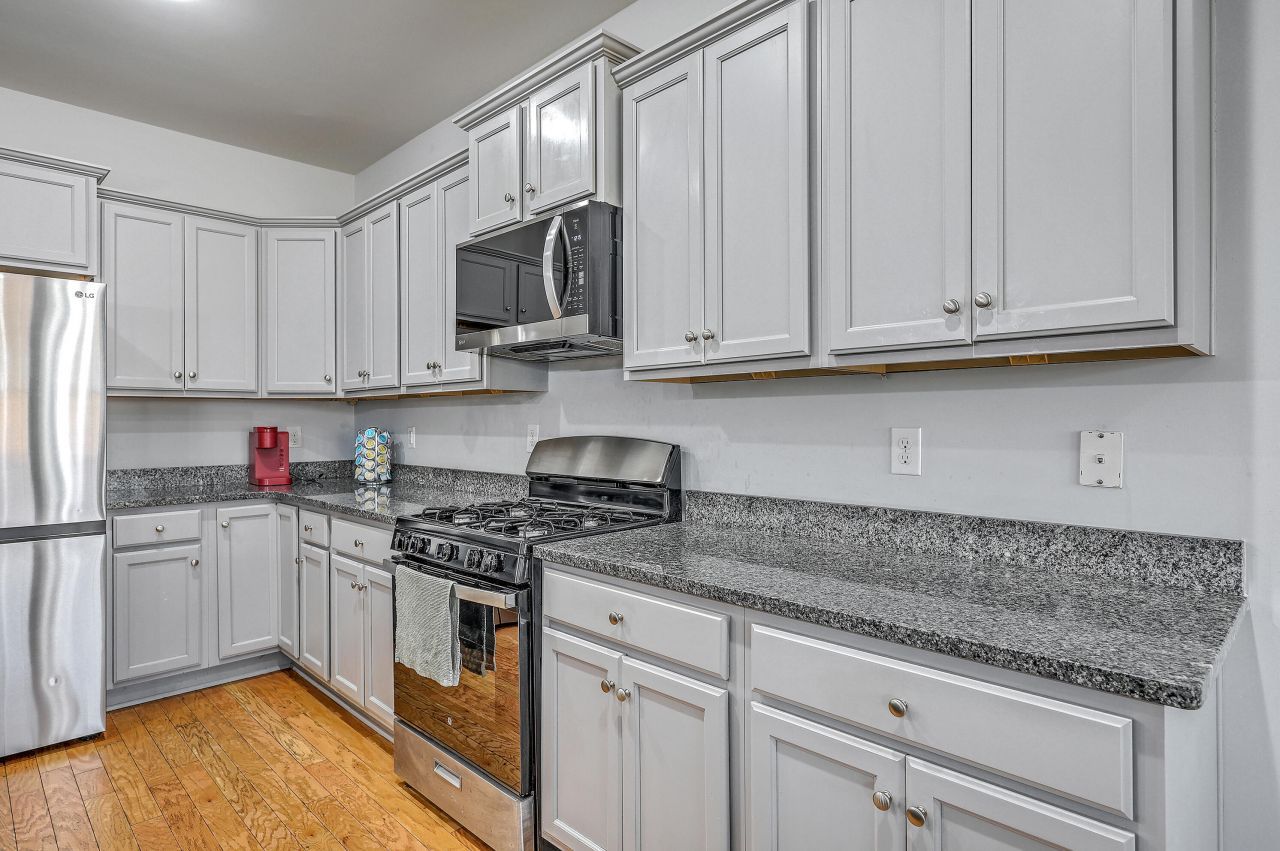 110 Nolin Road Photo 11