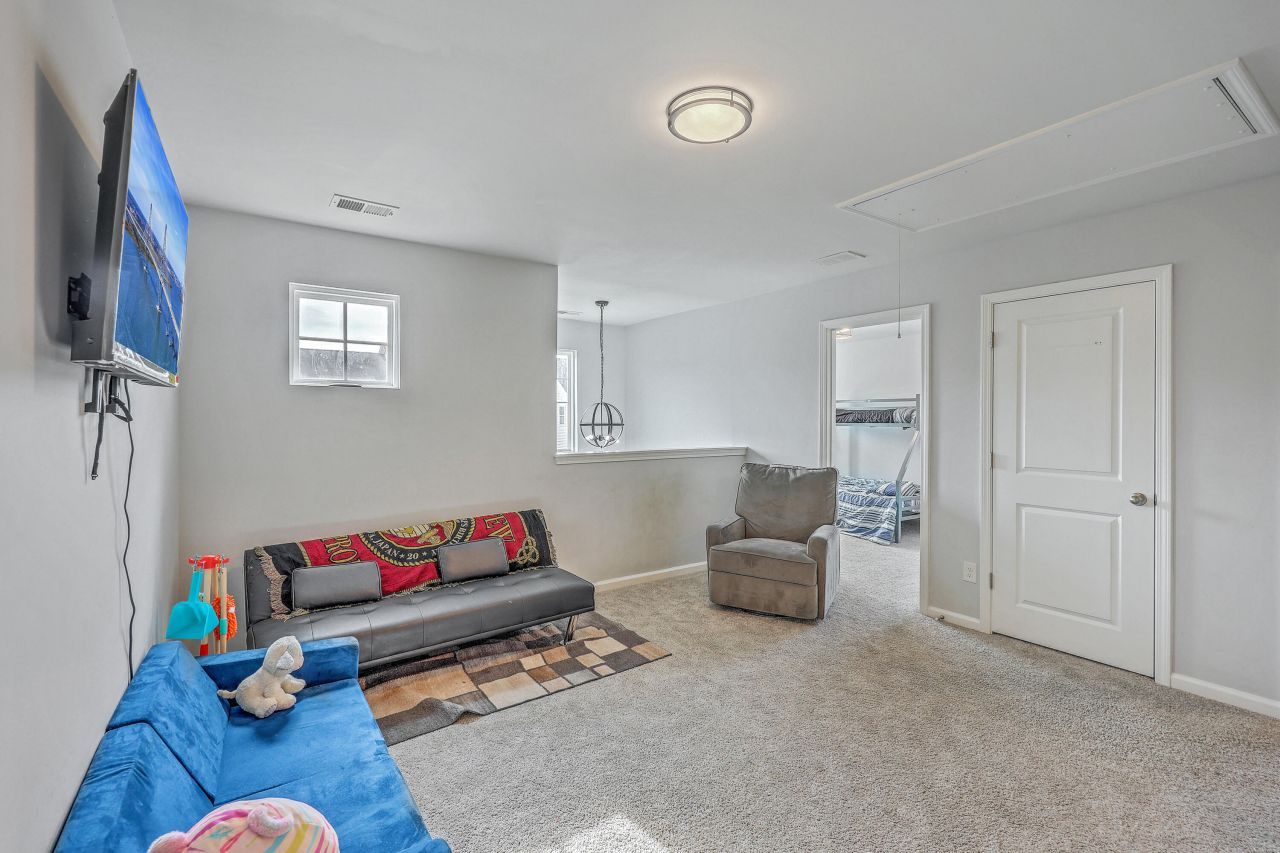 110 Nolin Road Photo 22