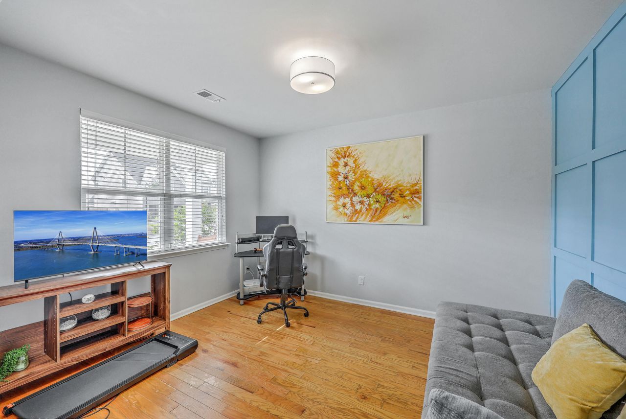 110 Nolin Road Photo 6