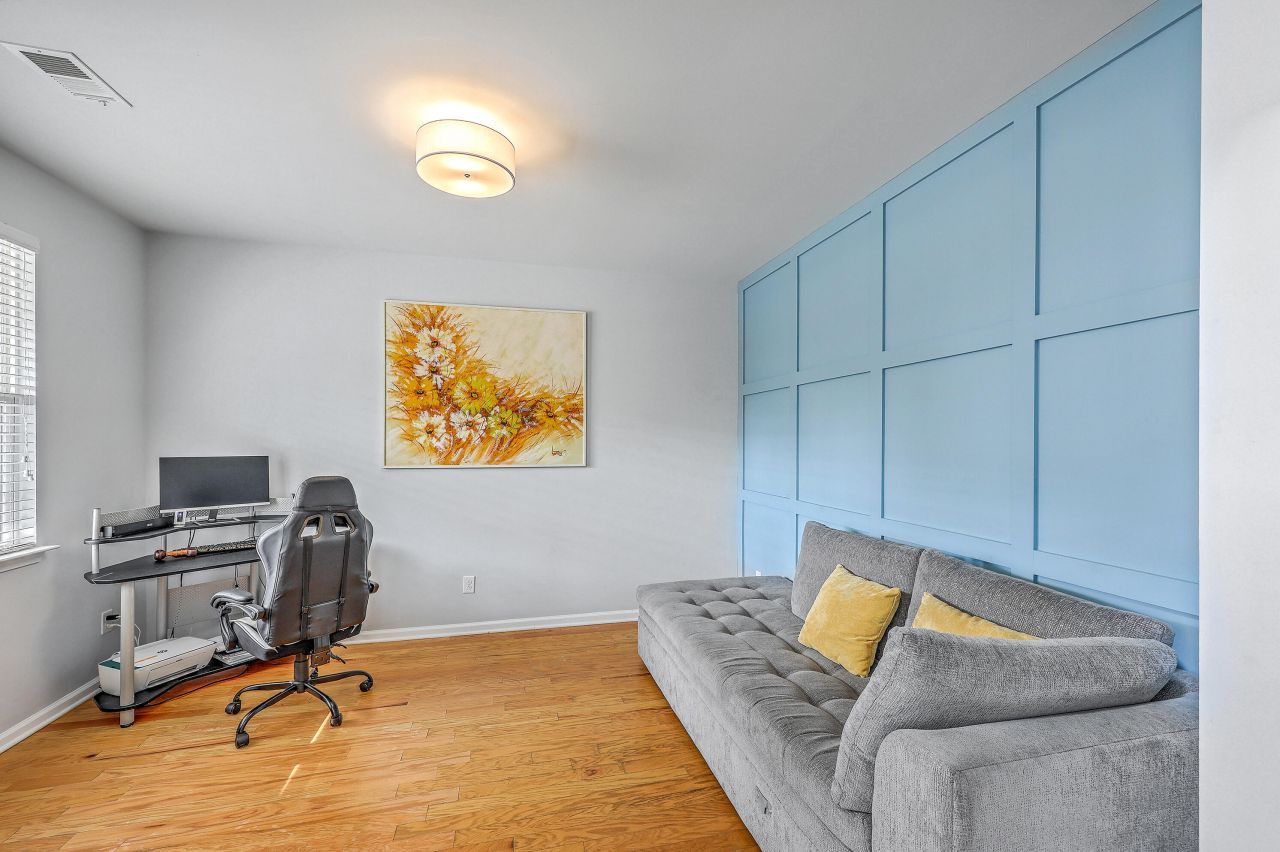 110 Nolin Road Photo 7